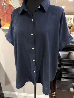 Tommy Hilfiger Navy Short-Sleeve Button-Down Blouse/Signature Flag nwt size XL